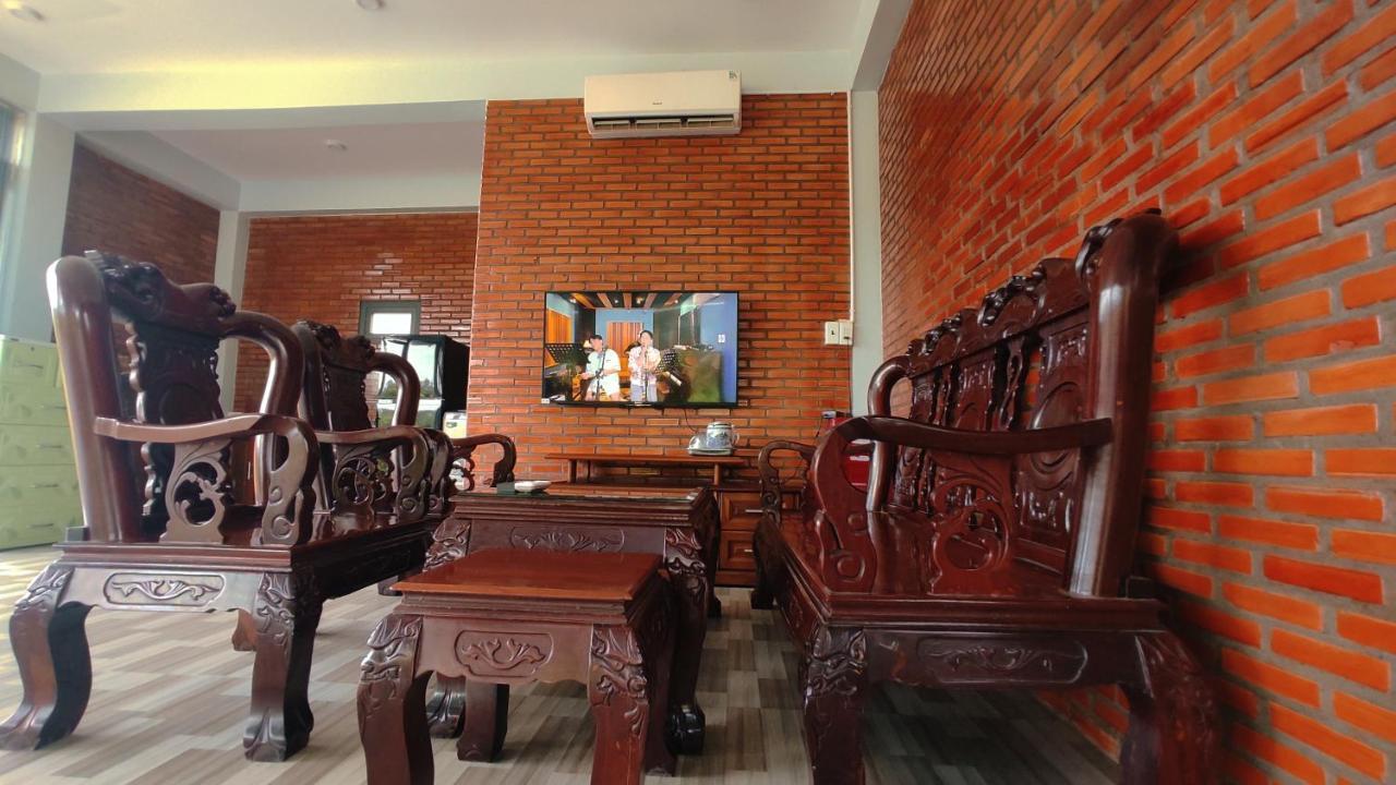 Homestay Dat Viet Каттьєн Екстер'єр фото