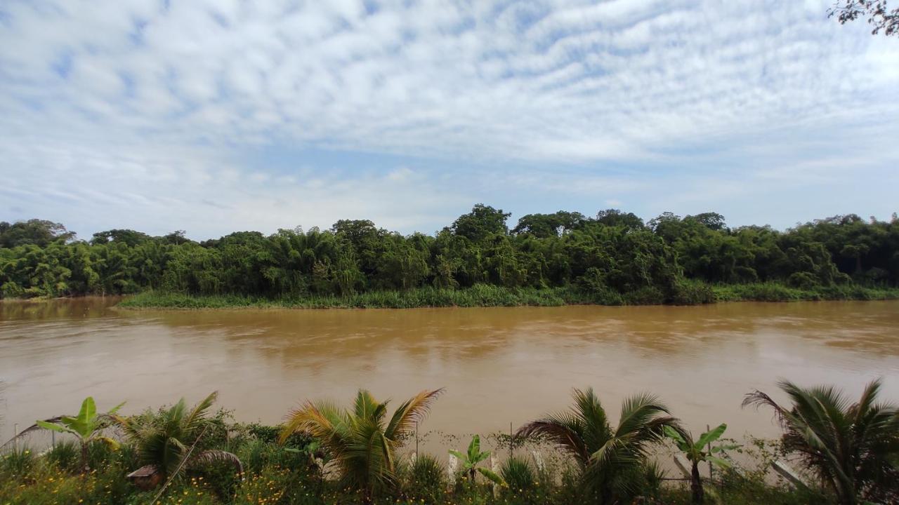 Homestay Dat Viet Каттьєн Екстер'єр фото