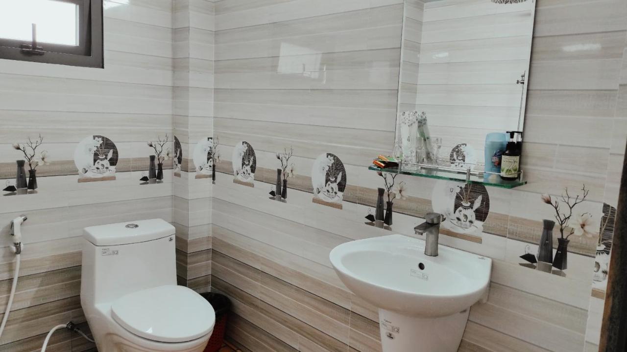 Homestay Dat Viet Каттьєн Екстер'єр фото