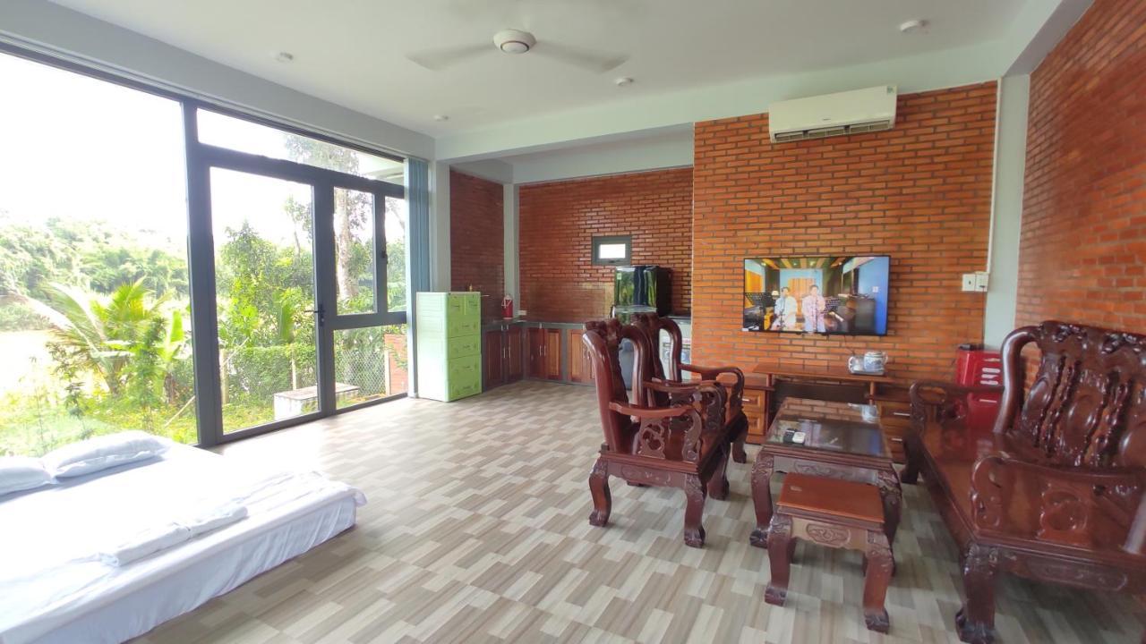 Homestay Dat Viet Каттьєн Екстер'єр фото
